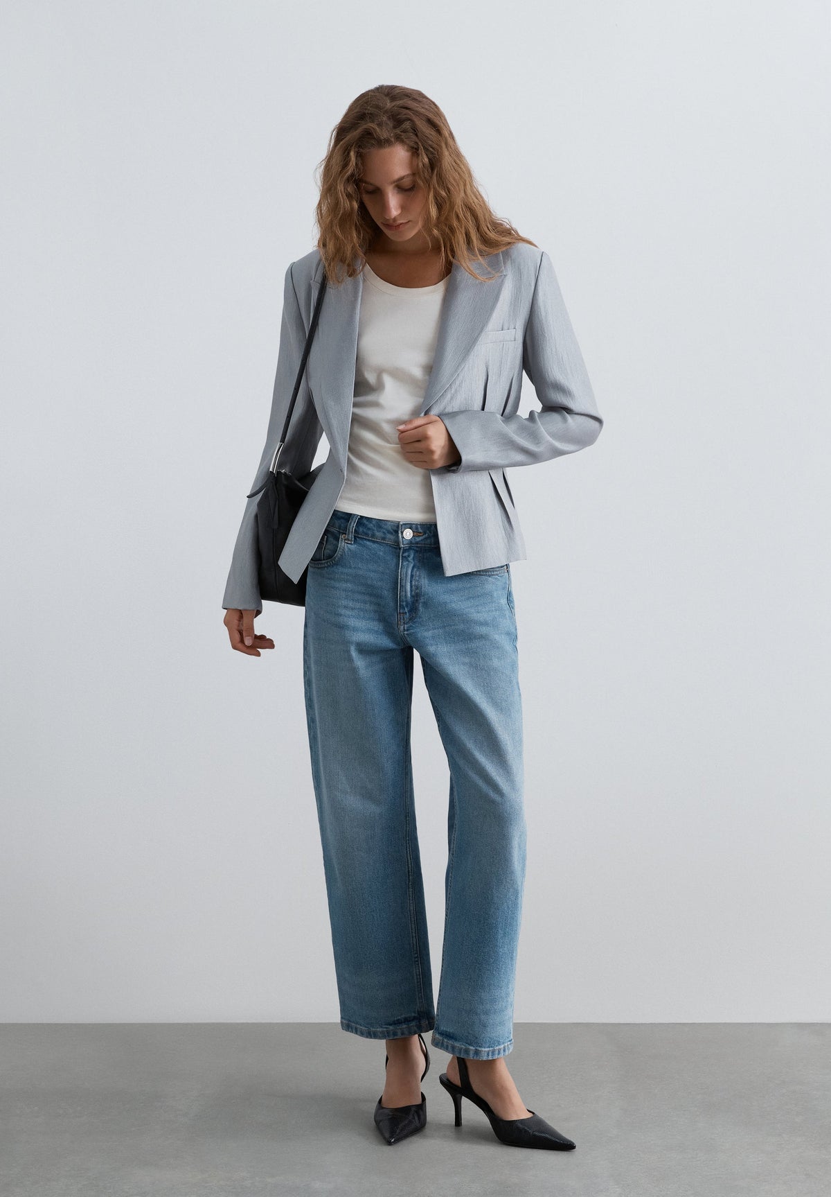 FITTED BLAZER WITH DARTS