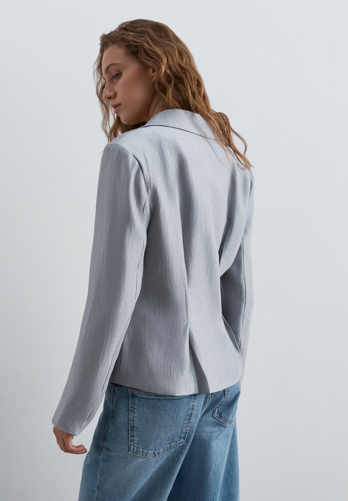 FITTED BLAZER WITH DARTS