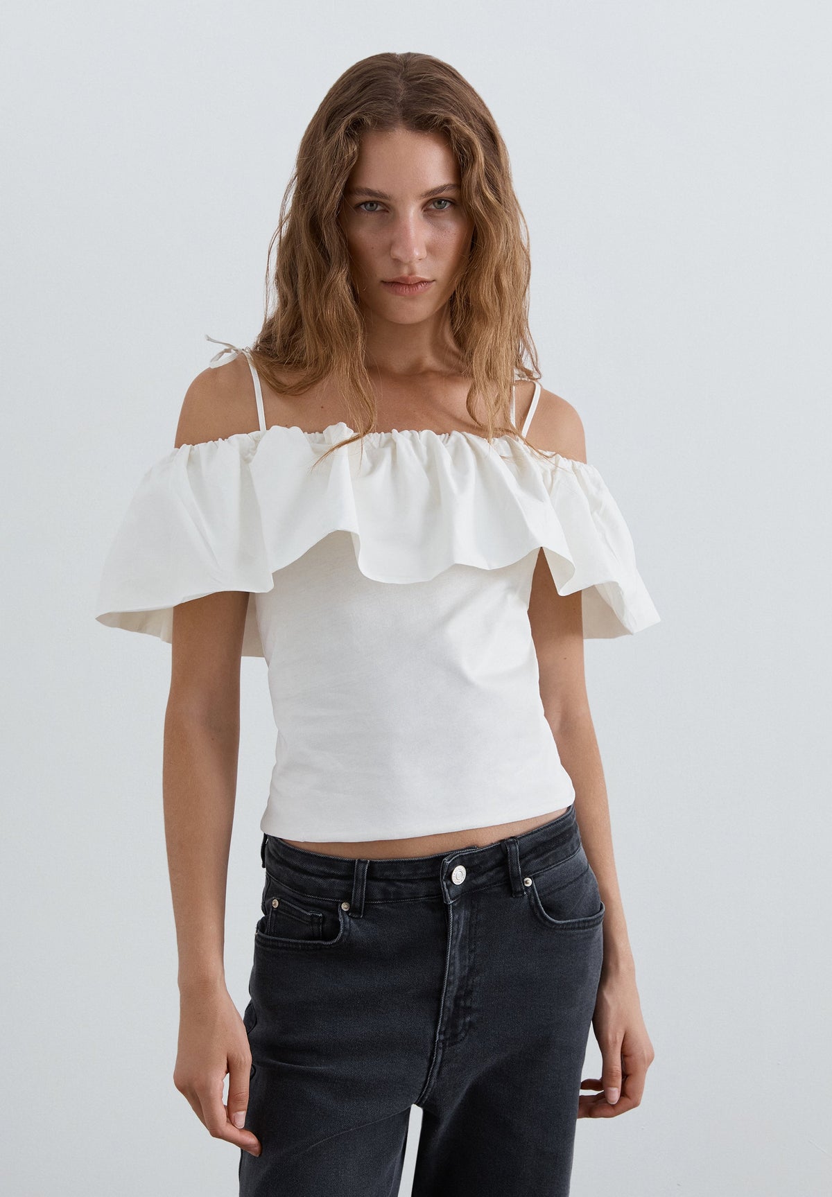 SCOFF SHOULDER POPLIN TEE