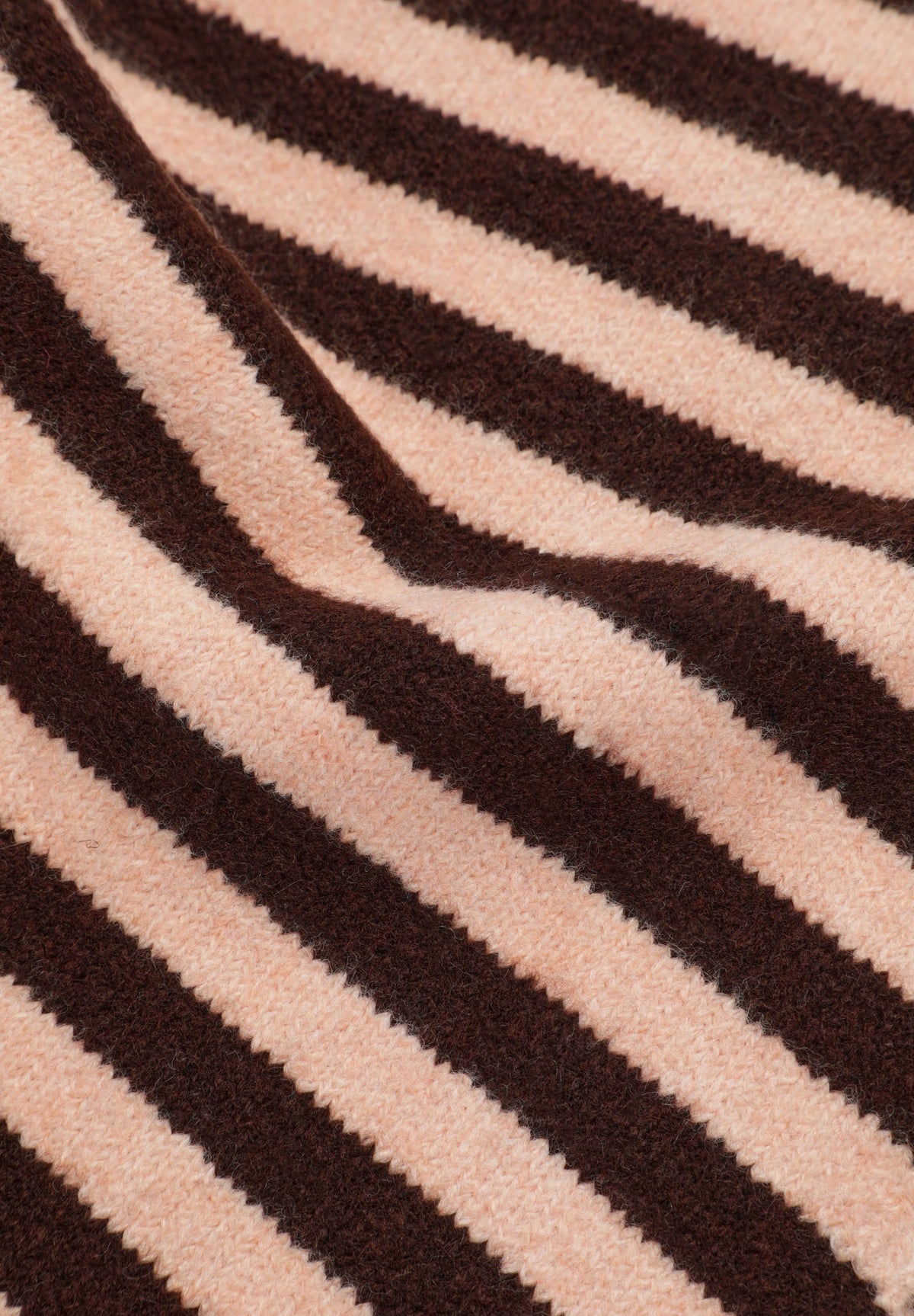 SCSTRIPESTRIANGLE SCARF
