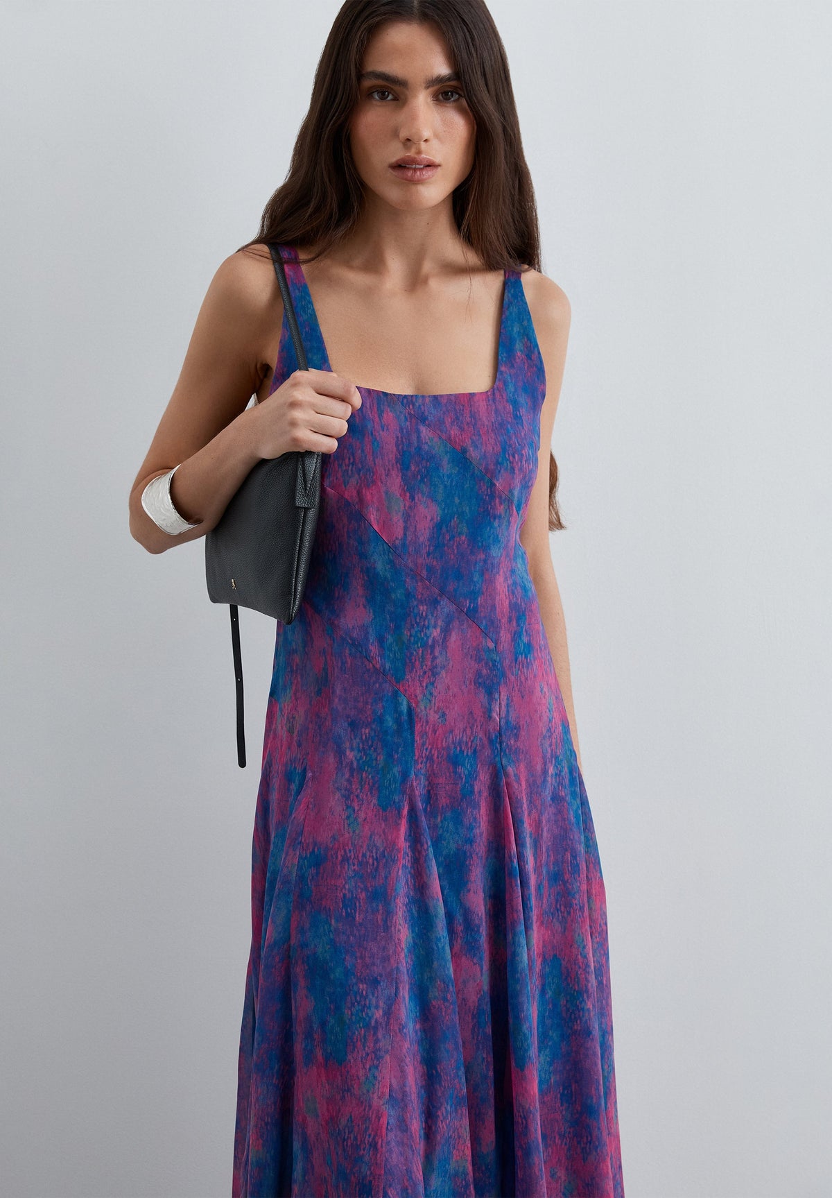 FLOWING PRINTED DRESS