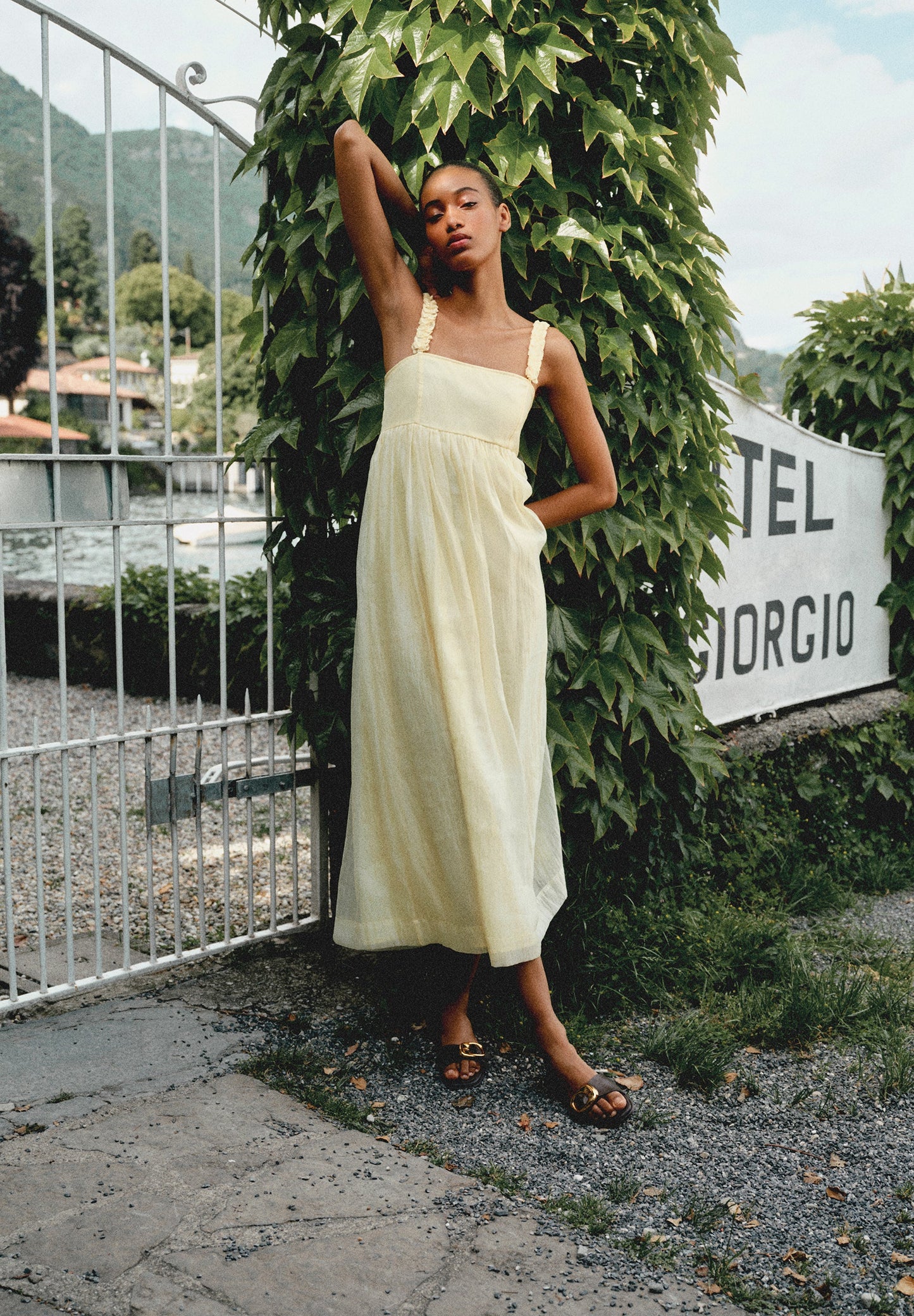 LONG FLOWING DRESS