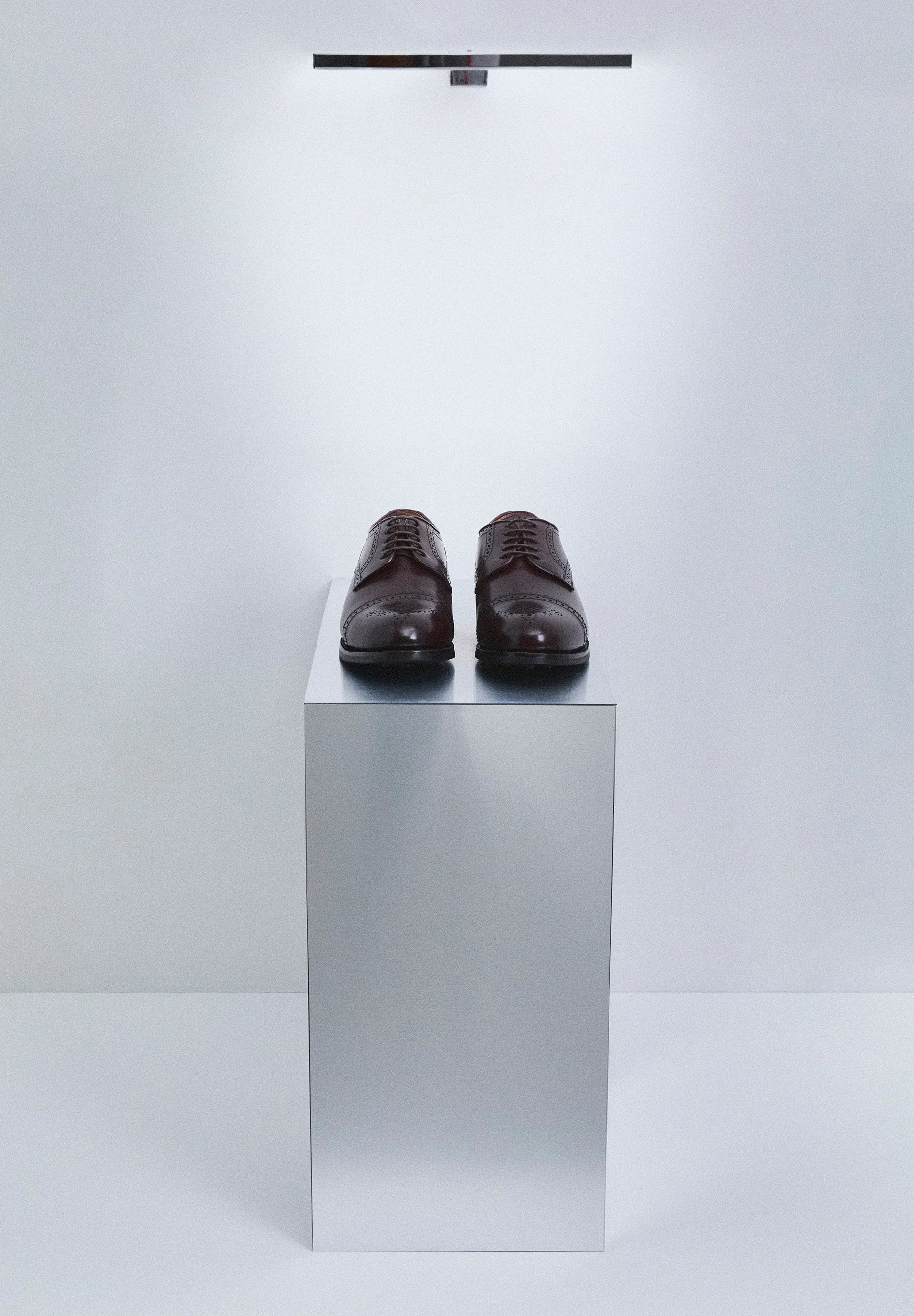 LEATHER OXFORD SHOES