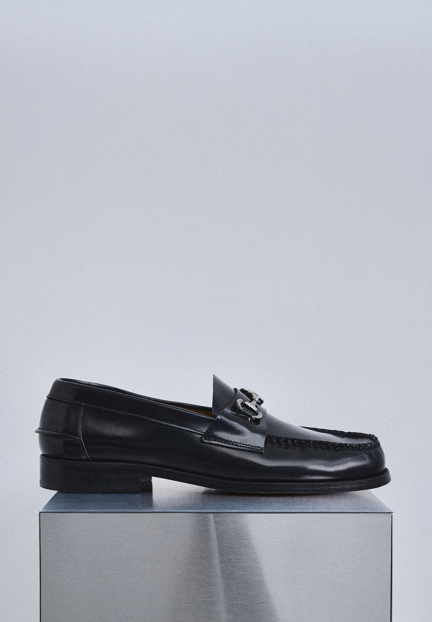 LEATHER LOAFERS WITH BUCKLE