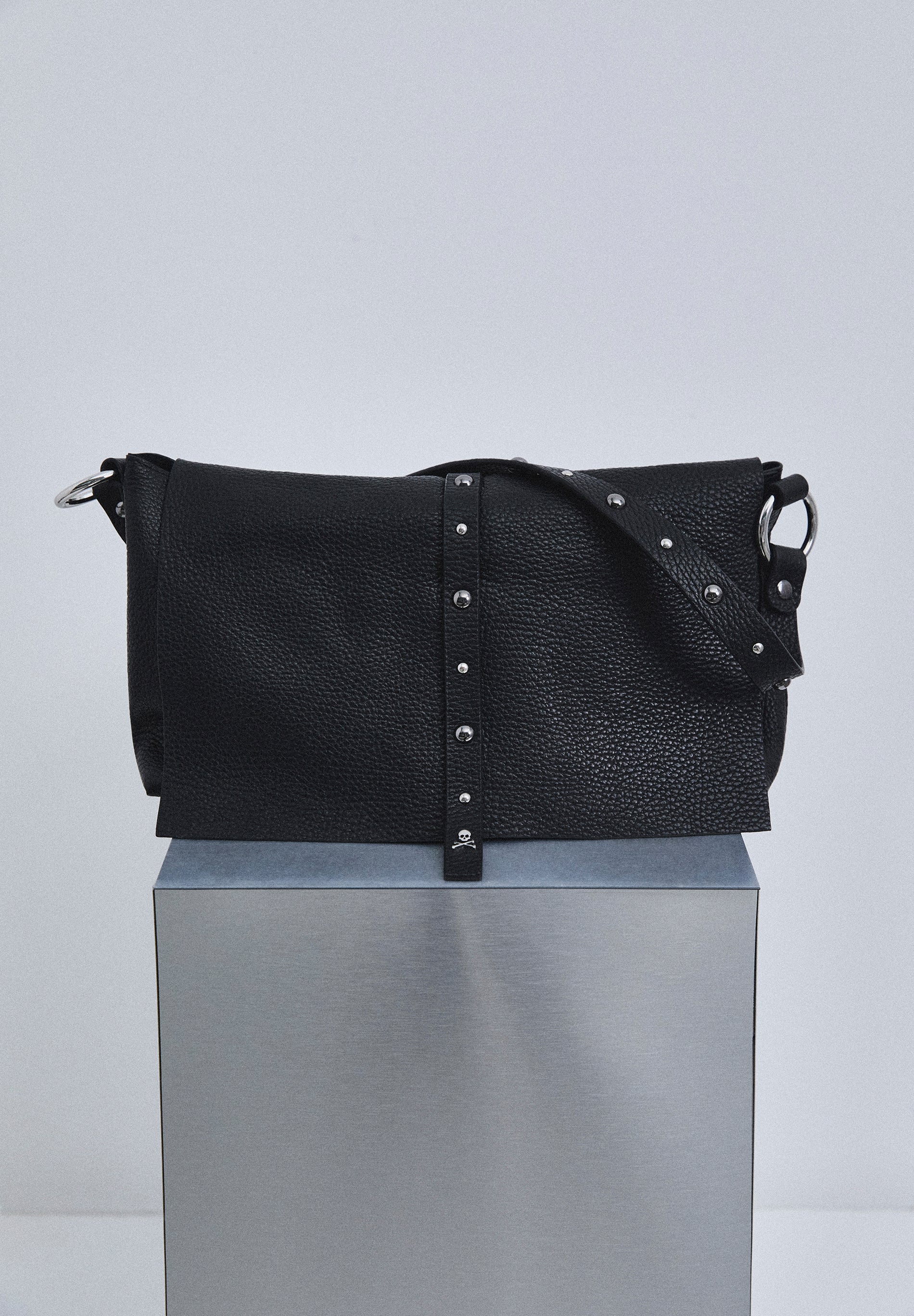LEATHER BAG WITH STUD DETAIL