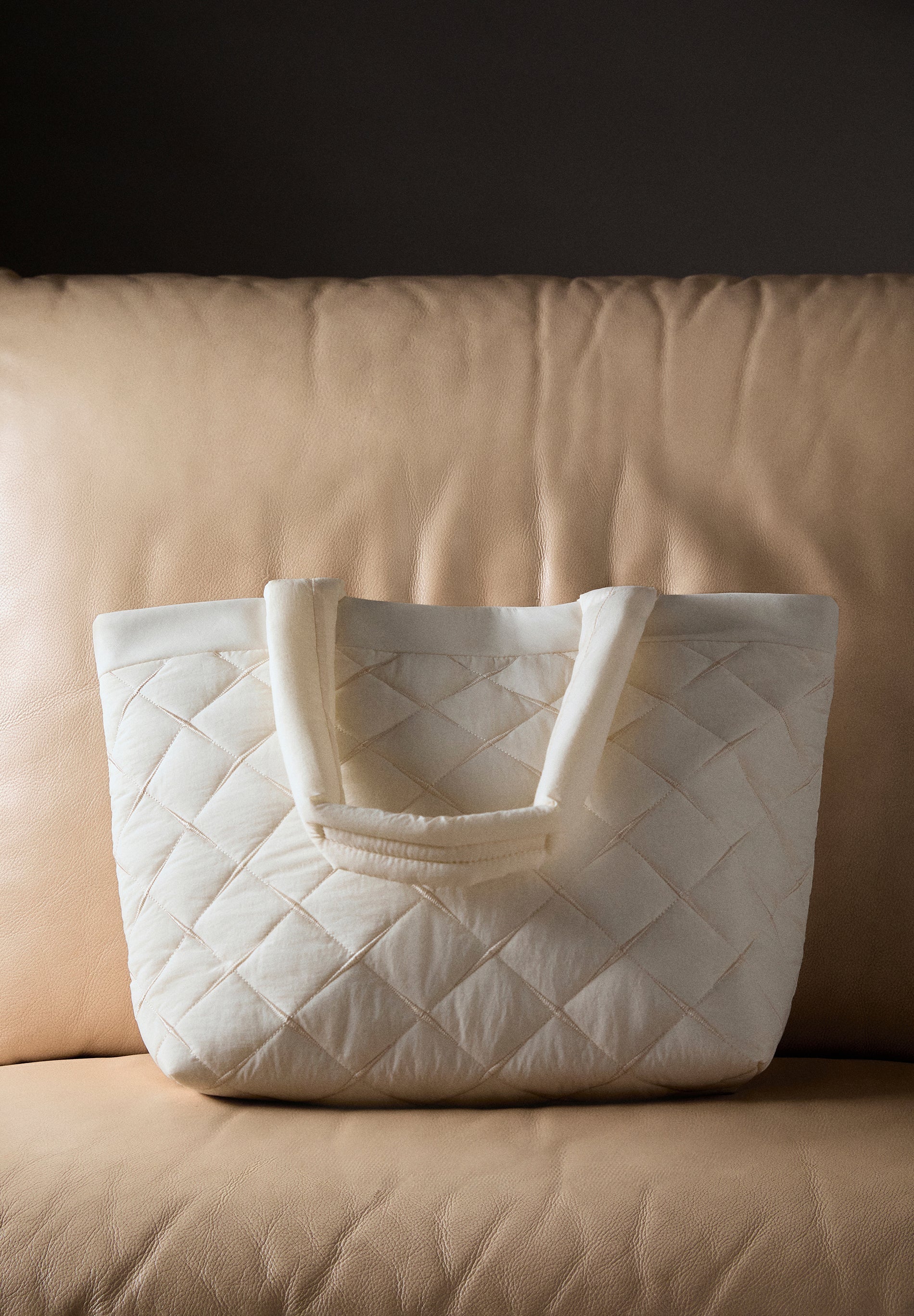 QUILTED TOTE BAG