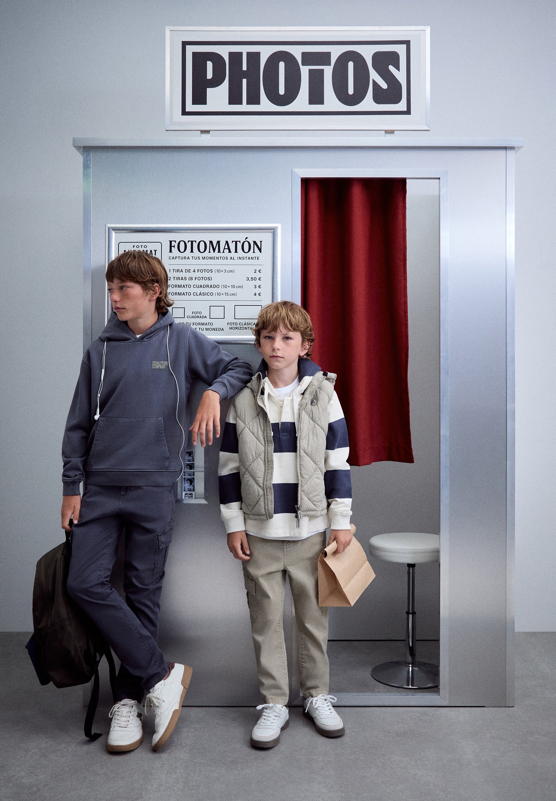 SUDADERA RAYAS CAPUCHA CALAVERA