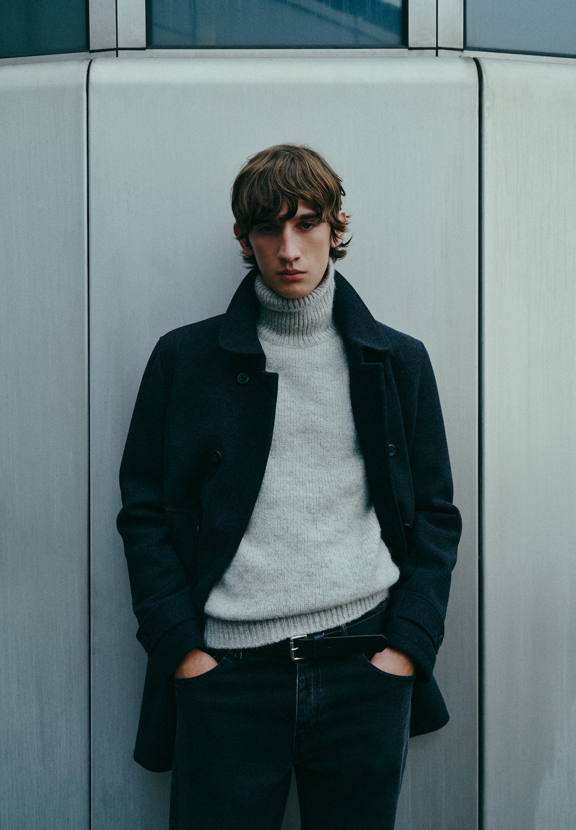 DOUBLE-BREASTED WOOL COAT