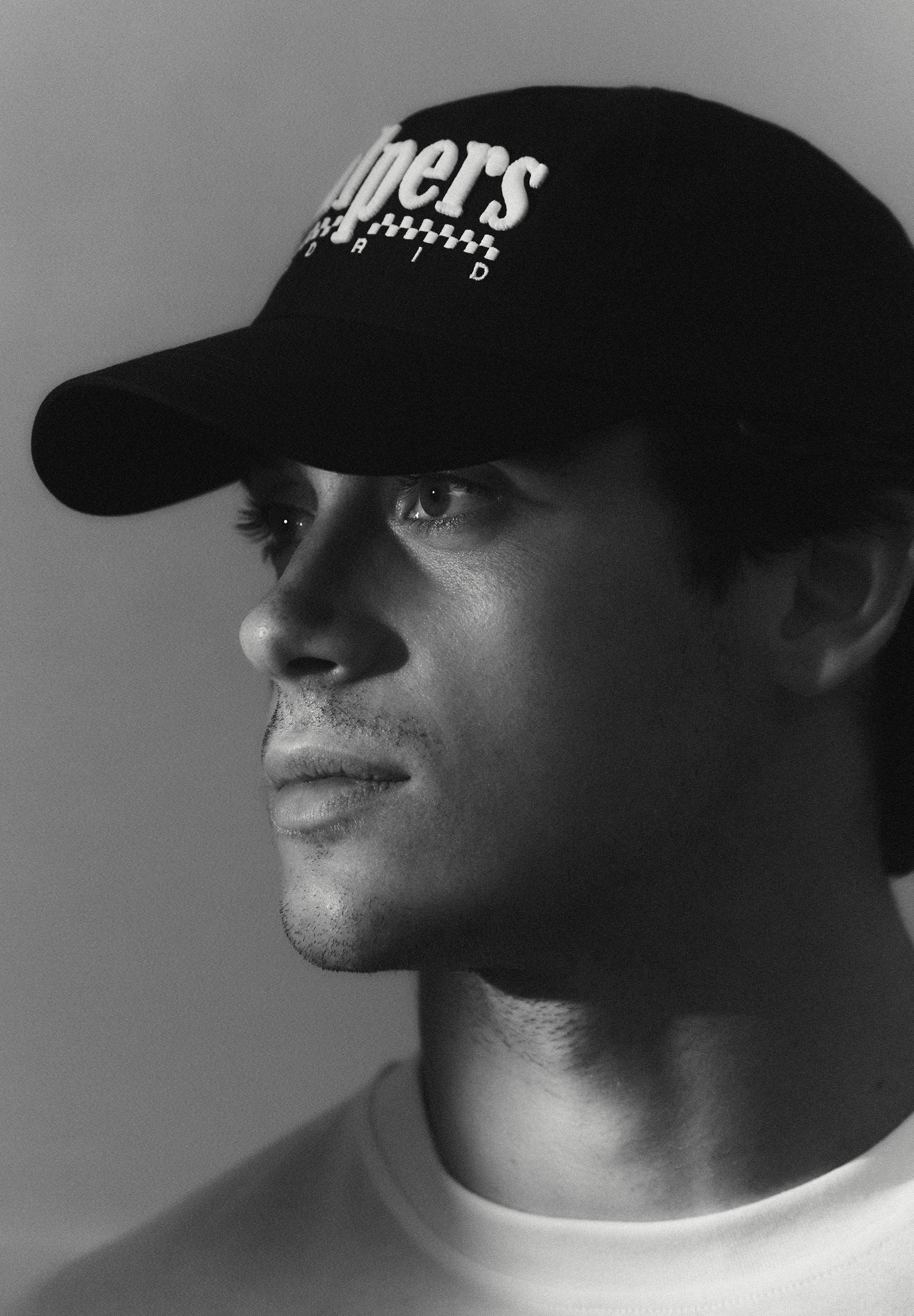 CAP WITH EMBROIDERED LOGO