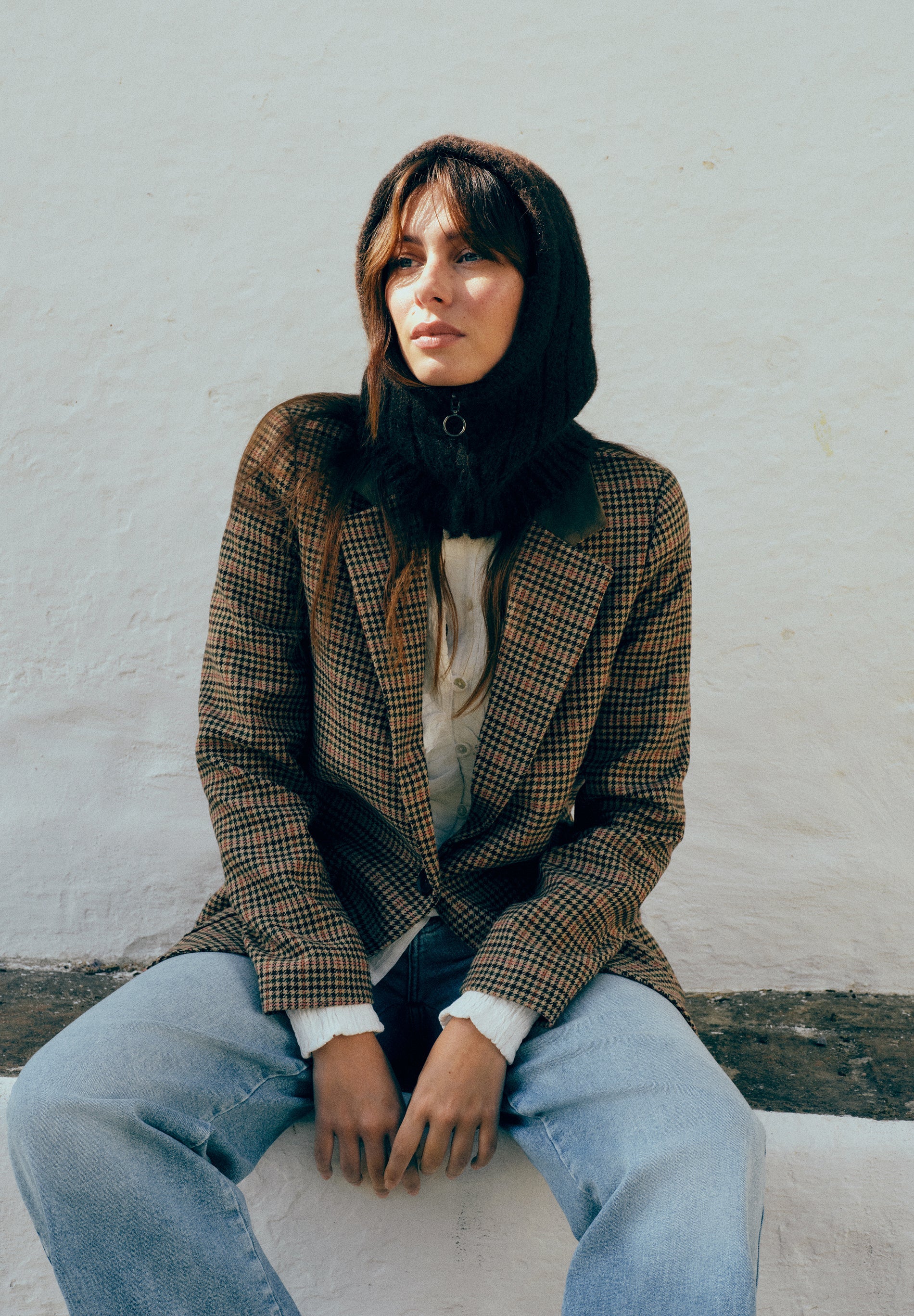 BLAZER WITH CONTRAST DETAILS