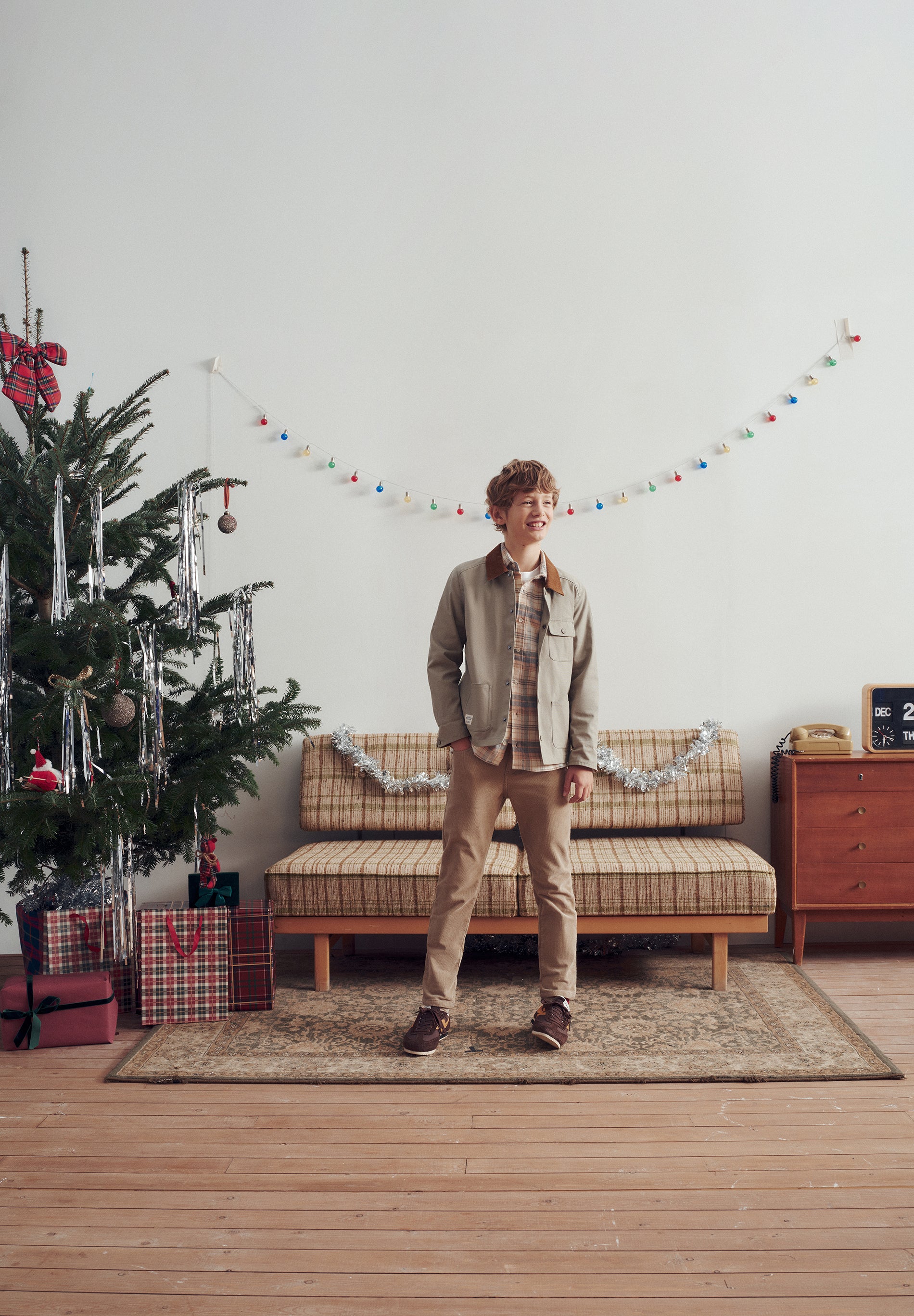 BASIC CHINO TROUSERS