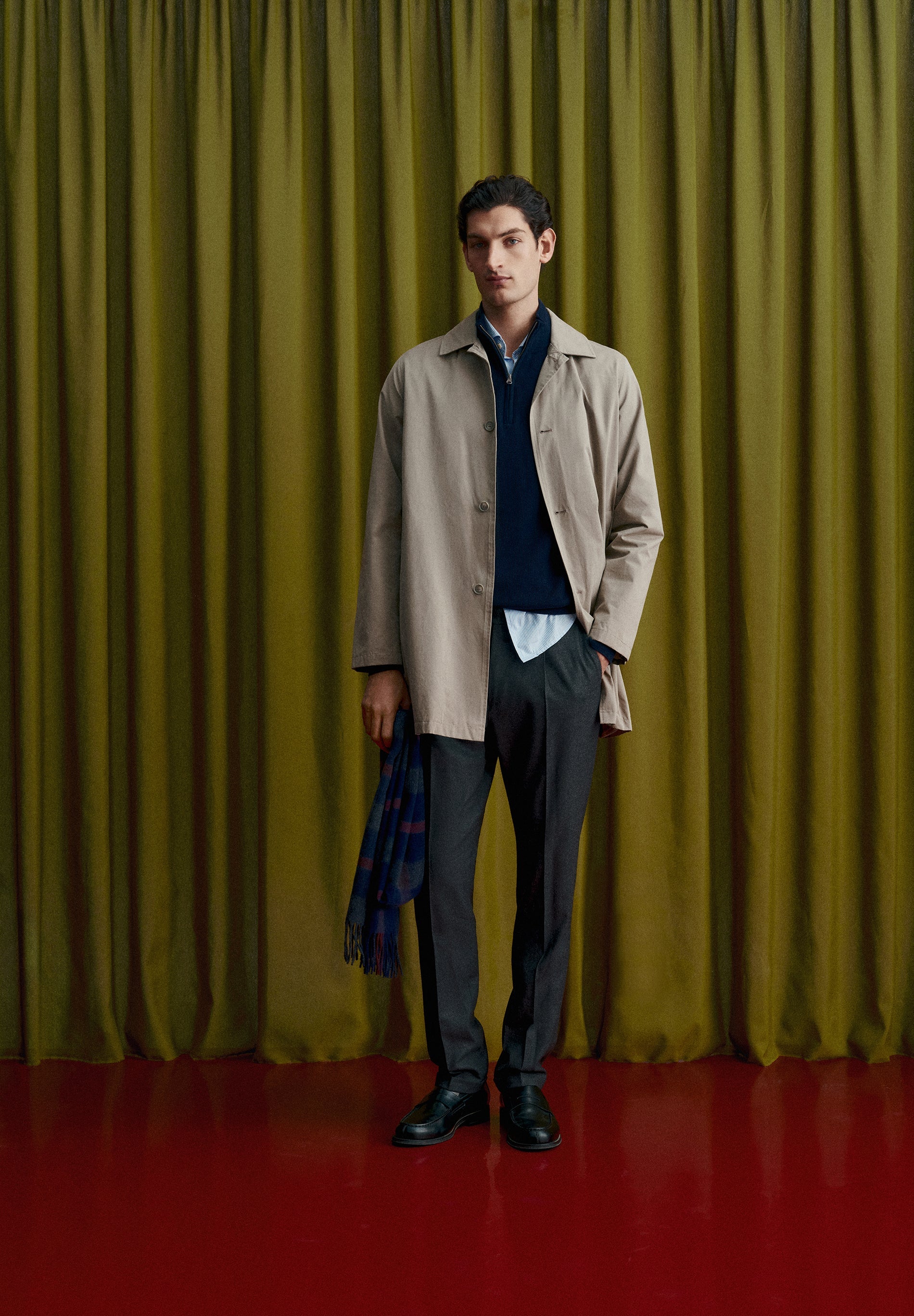 TRENCH COAT WITH SKULL