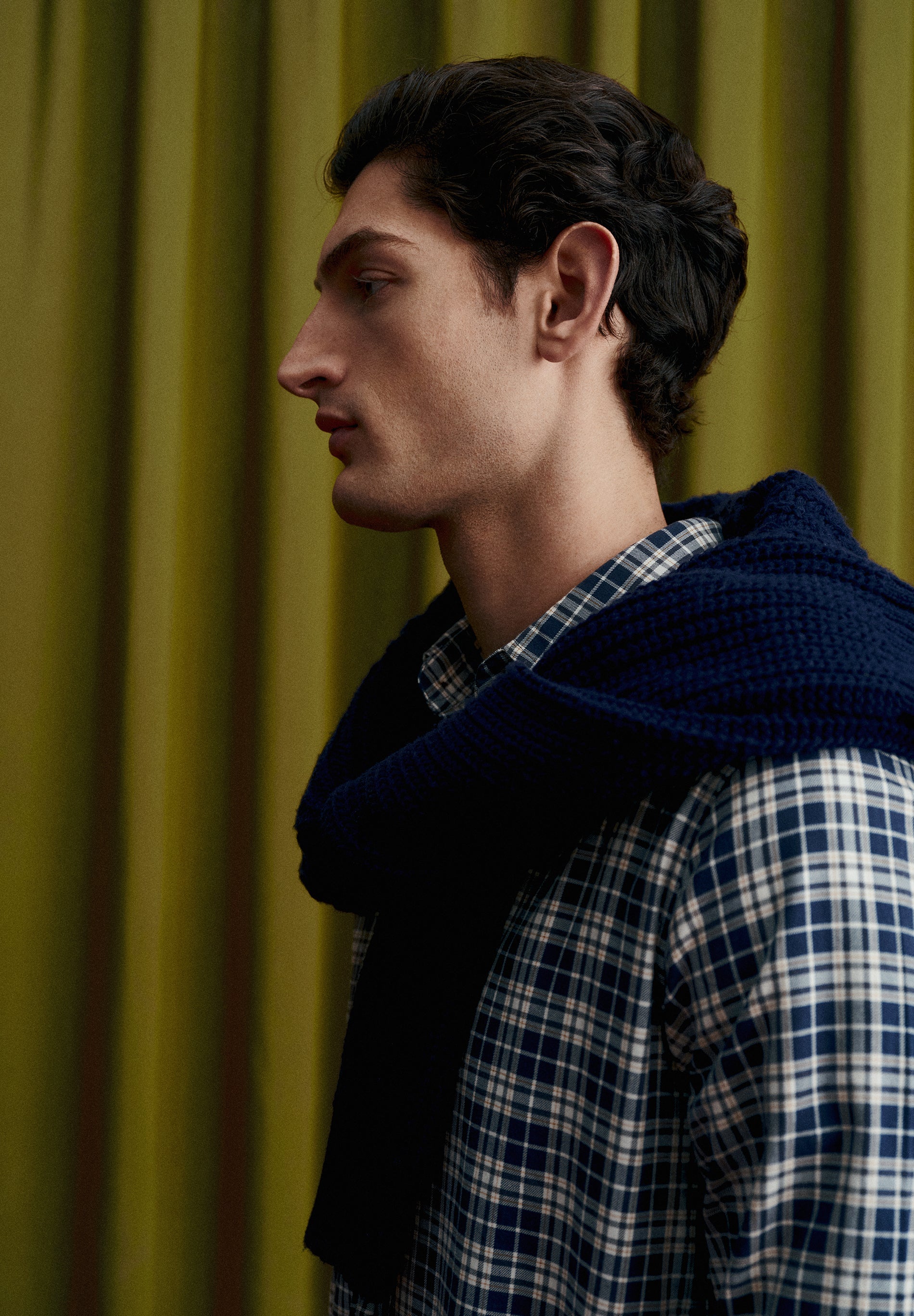 SWEATER WITH TEXTURED LOGO