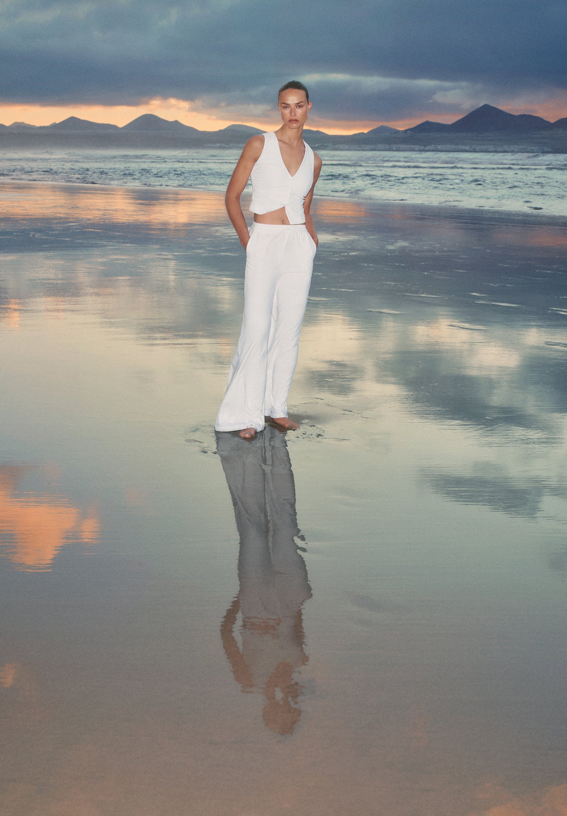 FLOWING LINEN TROUSERS