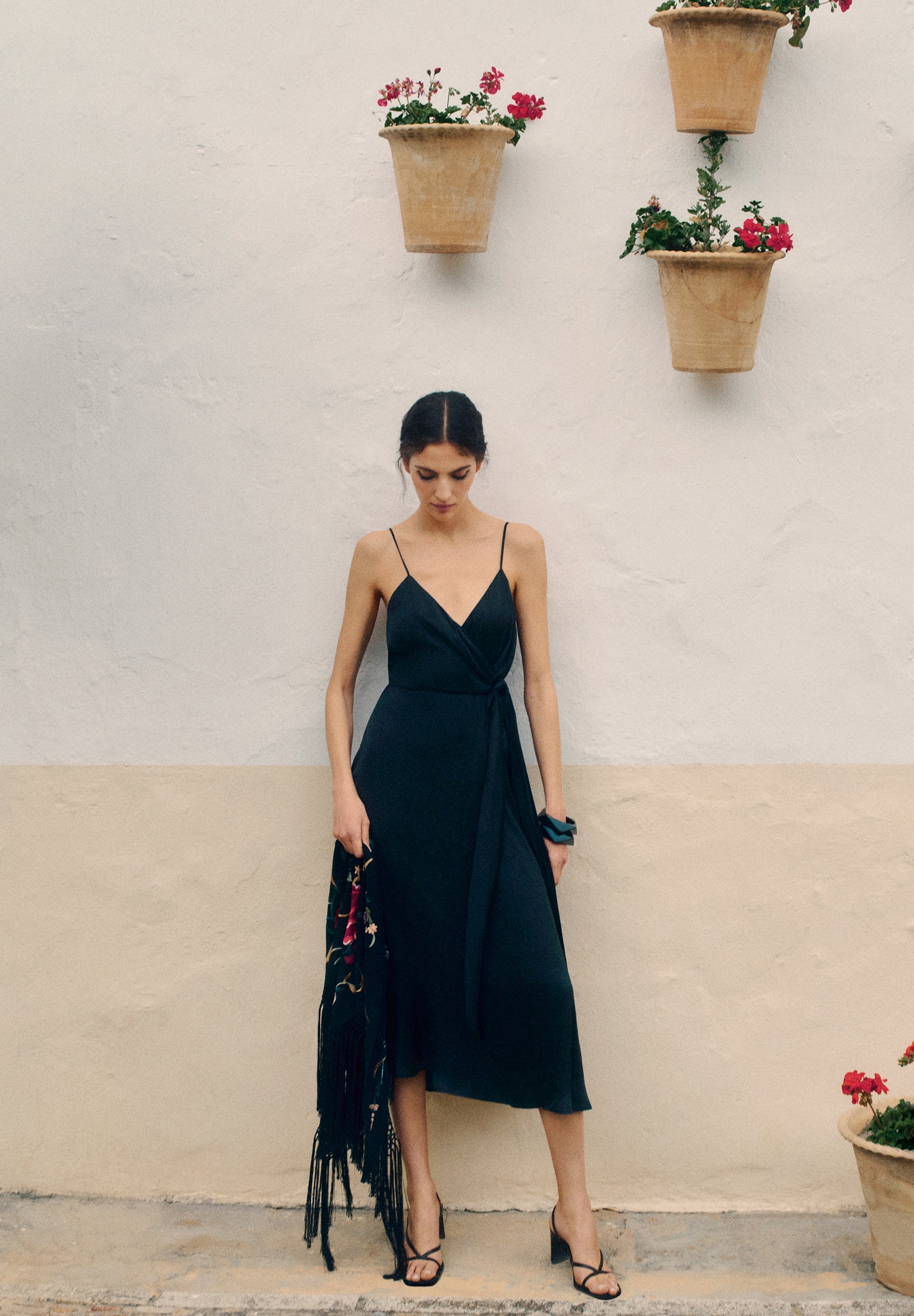 SCSLIP KNOT DRESS