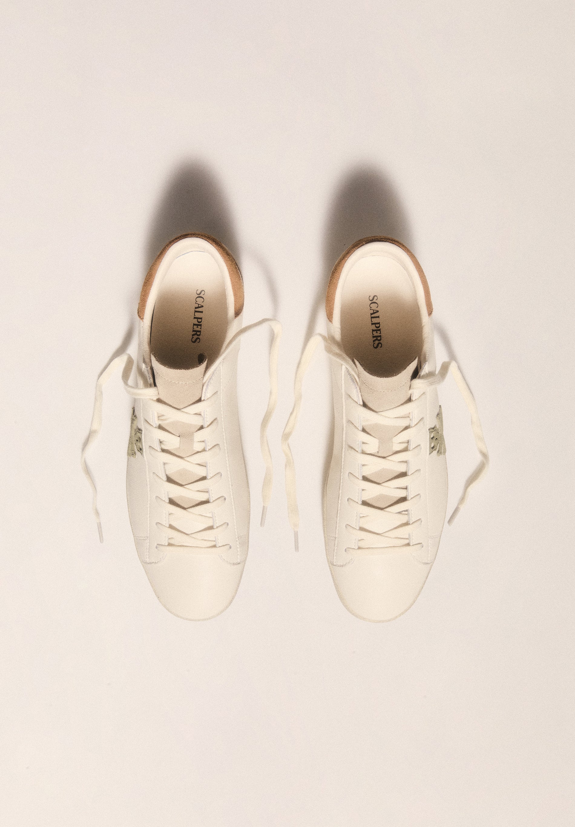 SKULL LOW TOP SNEAKERS