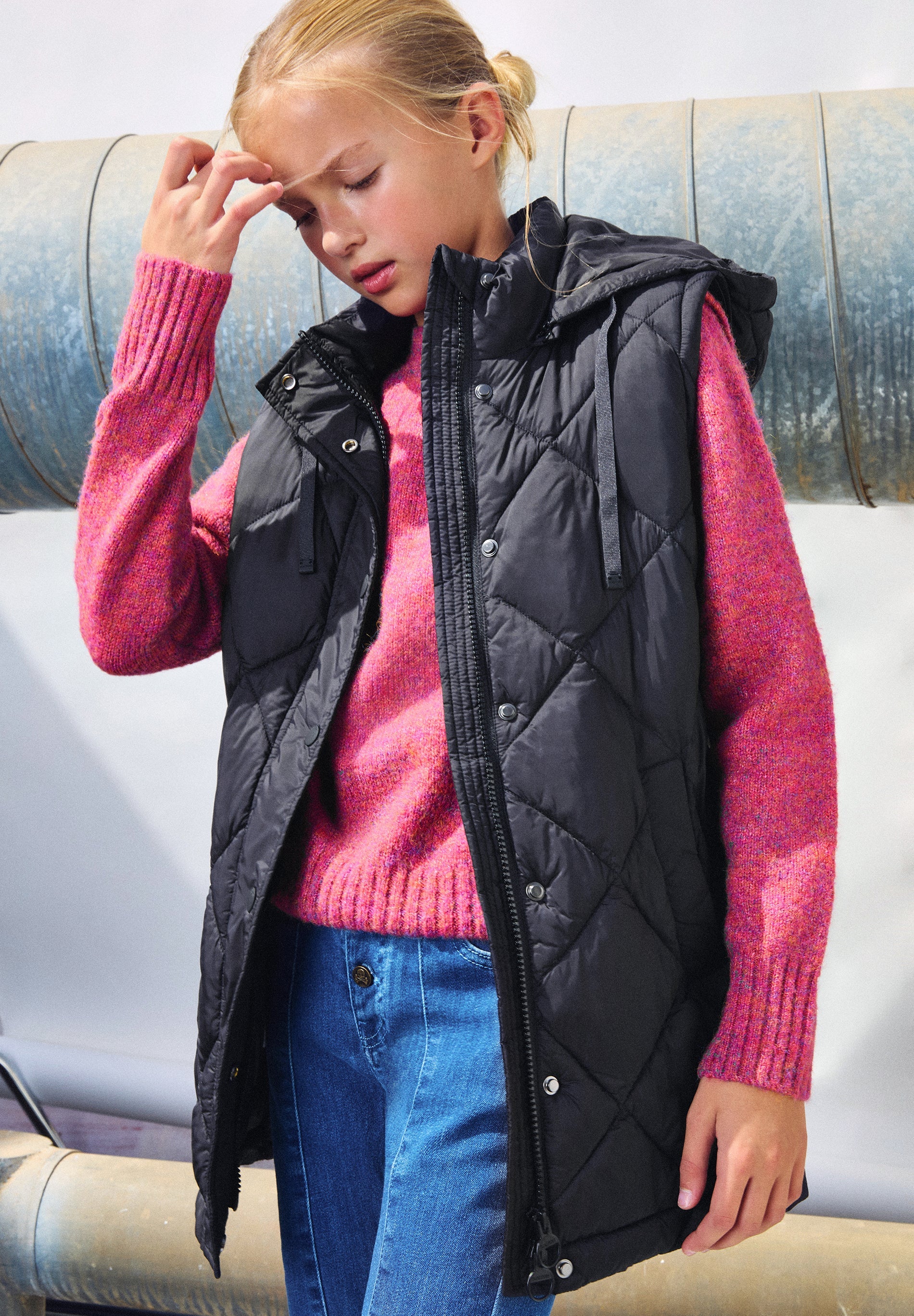 DETACHABLE PADDED COAT