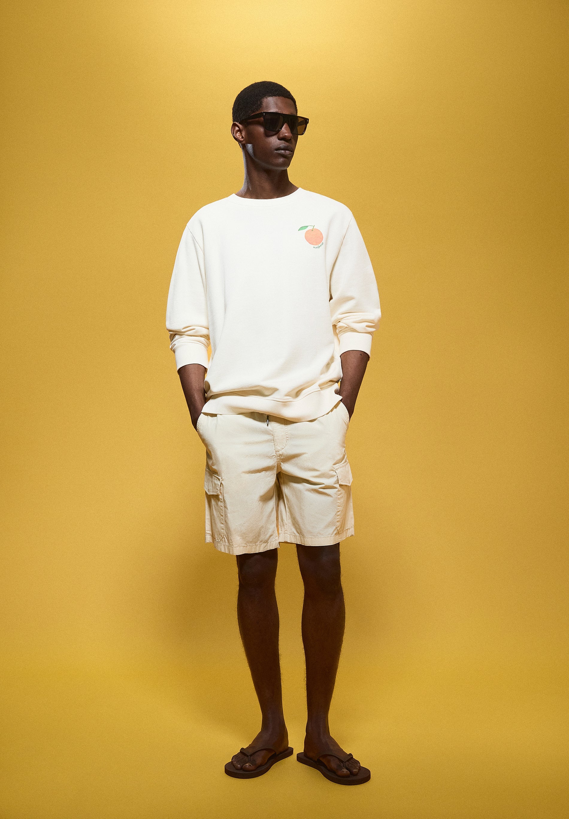 CARGO BERMUDA SHORTS WITH POCKETS