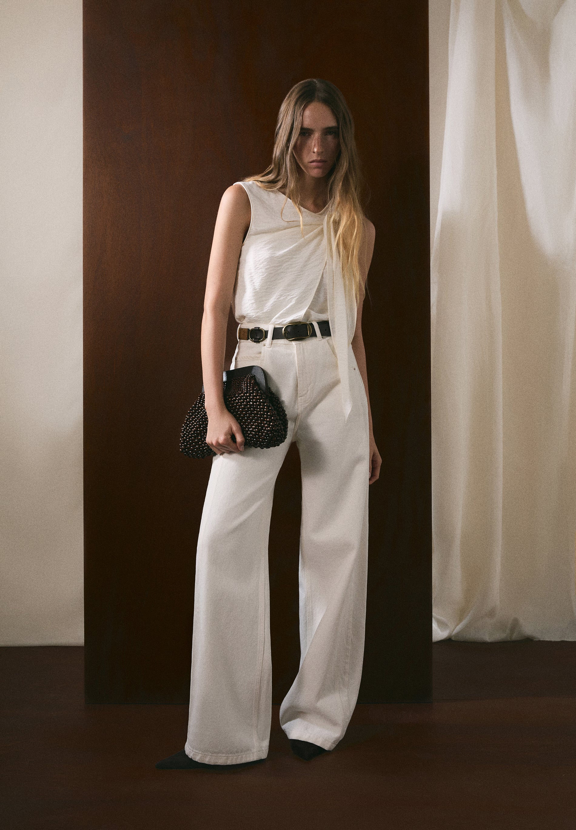 CONTRAST SEAM JEANS