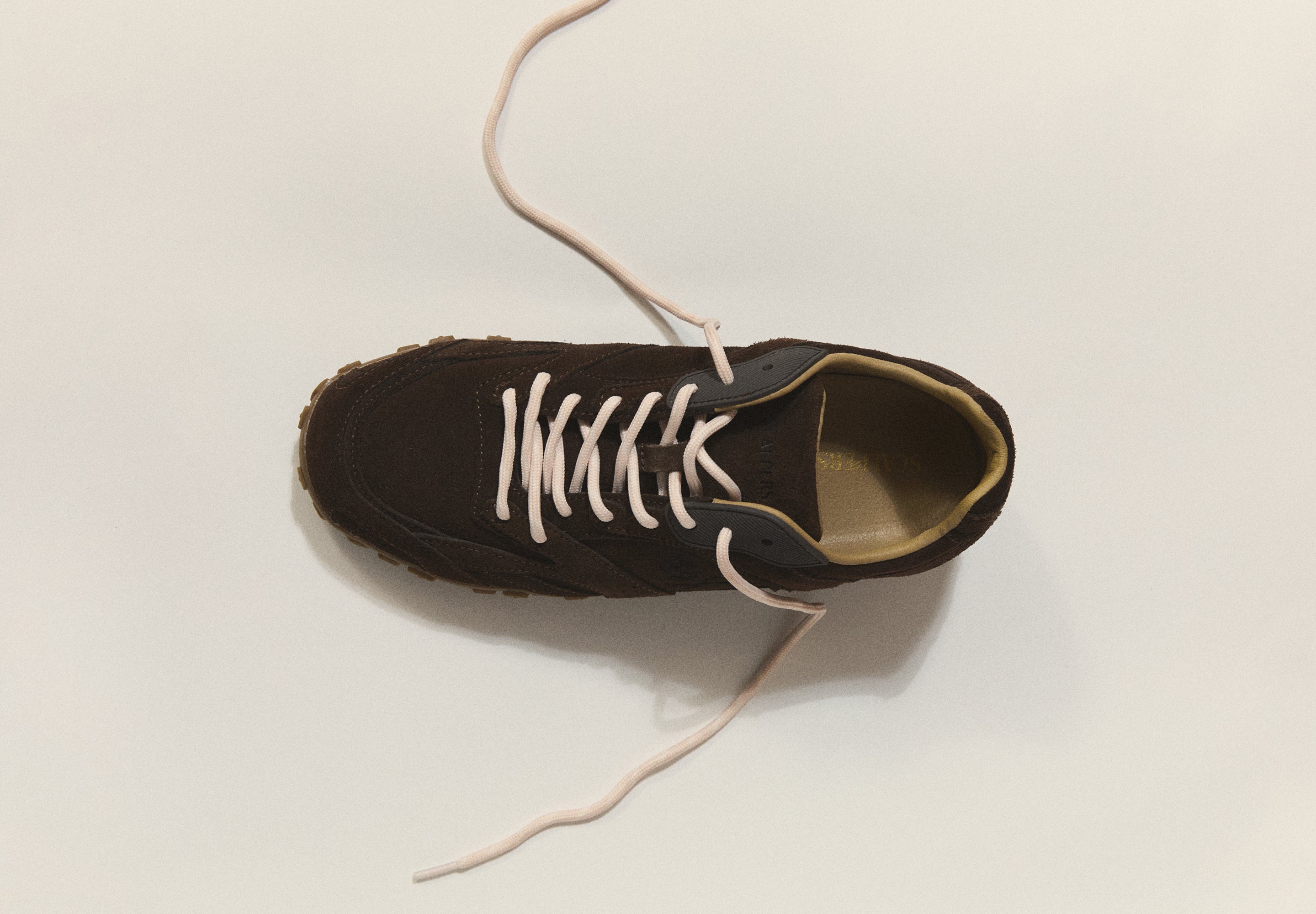 des_150226_sneakers_m_02